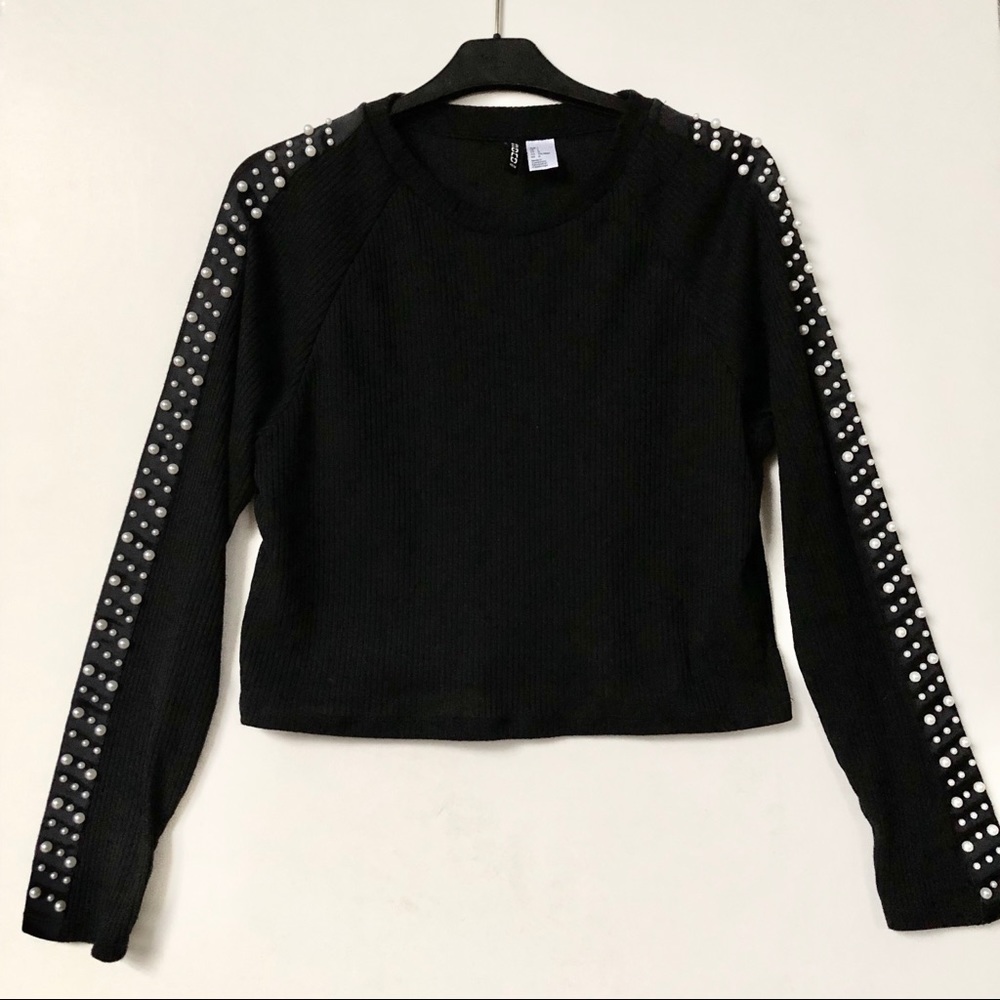 H&M Black Crop Top with Pearl Ribbon Details